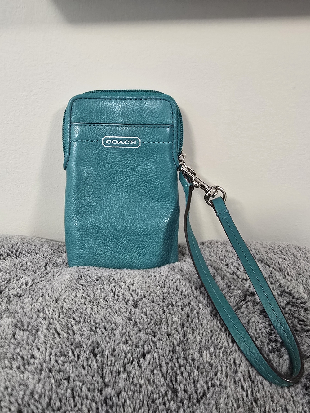 Vintage Coach Jade Teal Pebbled Leather Universal Phone Case Wristlet Y2K